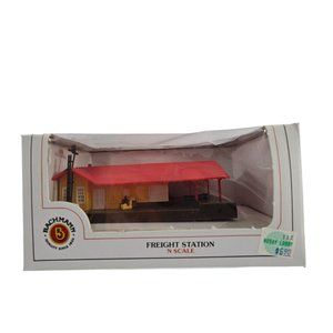 Vintage Bachmann N Scale Freight Station #7407 Red Roof Open Box